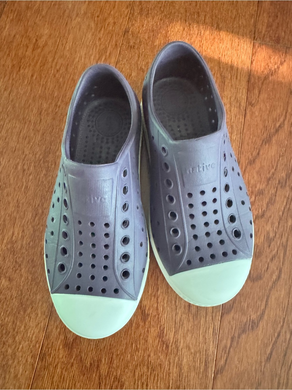 Native Kids Jefferson Slip-On - deep purple size c11